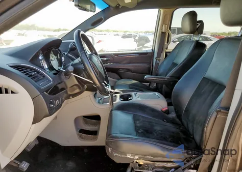 2017 Dodge Grand Caravan Sxt z USA, uszkodzony, nr VIN 2C4RDGCG2HR863137